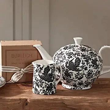 Black Regal Peacock Small Teapot Gift Set, 3-4 Cup 400ml/0.75pt